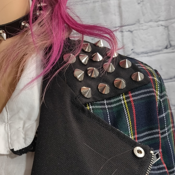 Lip Service Green Plaid Stud Jacket - Picture 5 of 11